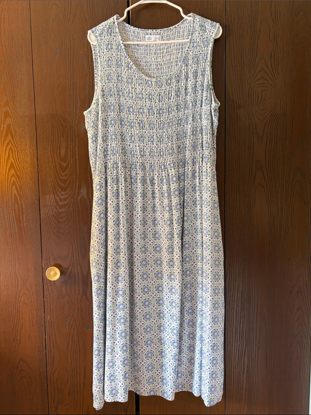 croft & barrow Blue and White Sleeveless Smocked Maxi Dress. Size 1X
